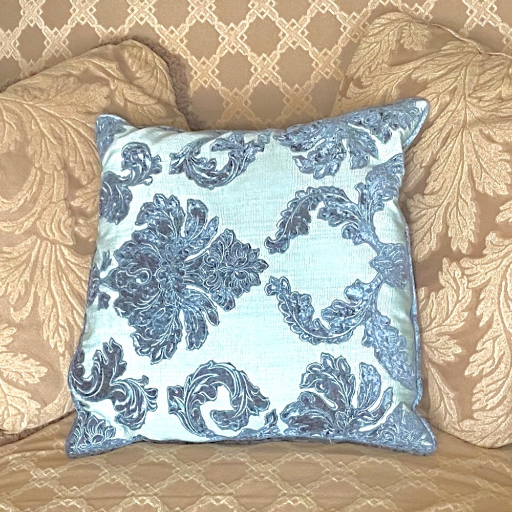 Pier 1 Down Feather Pillow NWOT